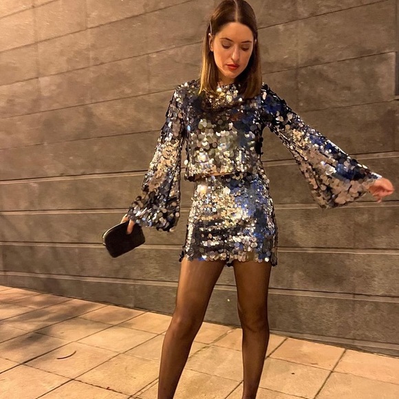 GORGEOUS ZARA NWT SPECIAL EDITION Sequin Crop Top - Picture 12 of 16